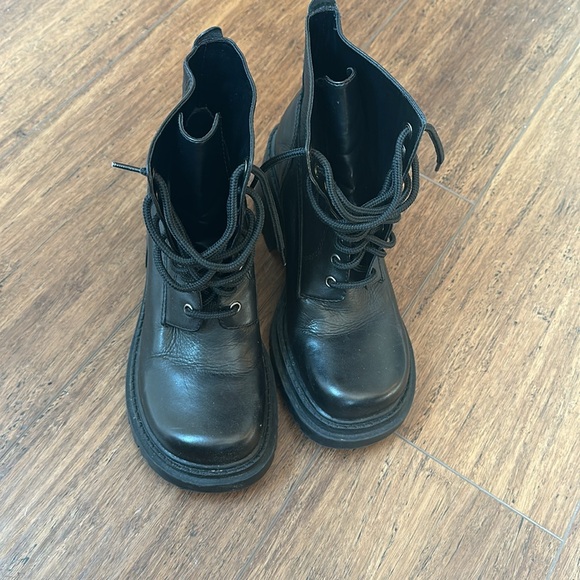 Vintage chunky black boots, 90s-2000s, Y2K - Picture 2 of 7